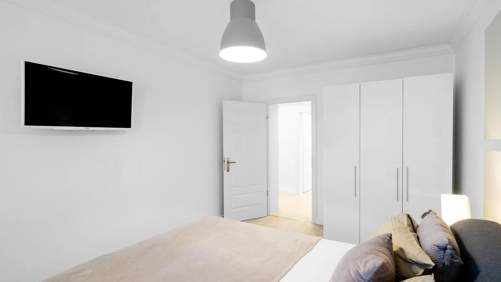 The Lachmann Vh, 2Br One Living Room Up To 6 People Berlin