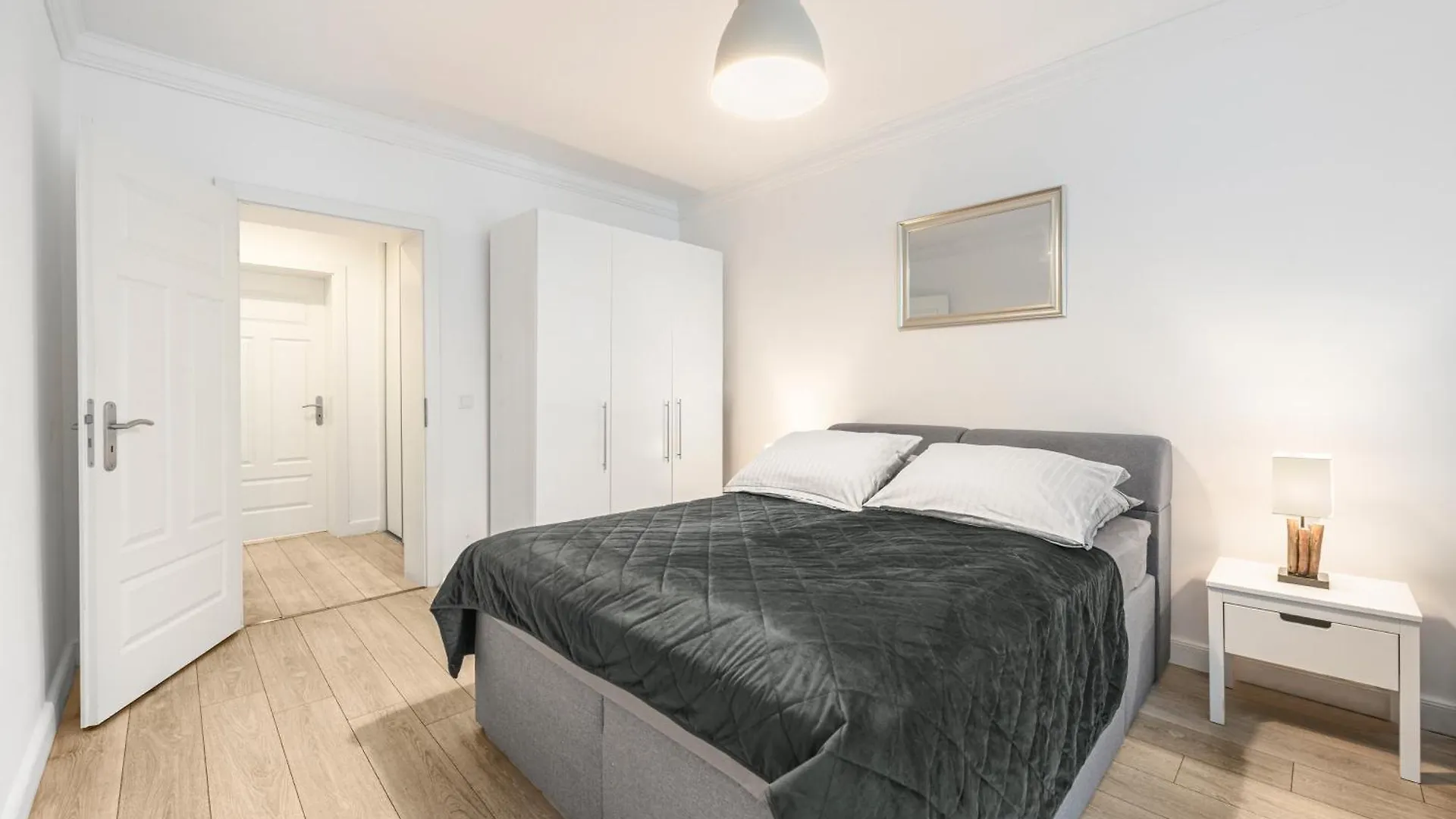 The Lachmann Vh, 2Br One Living Room Up To 7 People Berlin